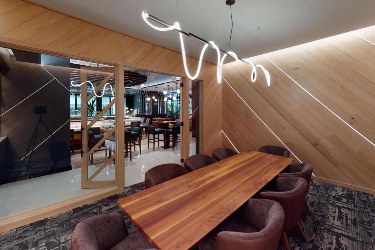 Astra Hotel, Seattle, A Tribute Portfolio Hotel By Marriott Extérieur photo