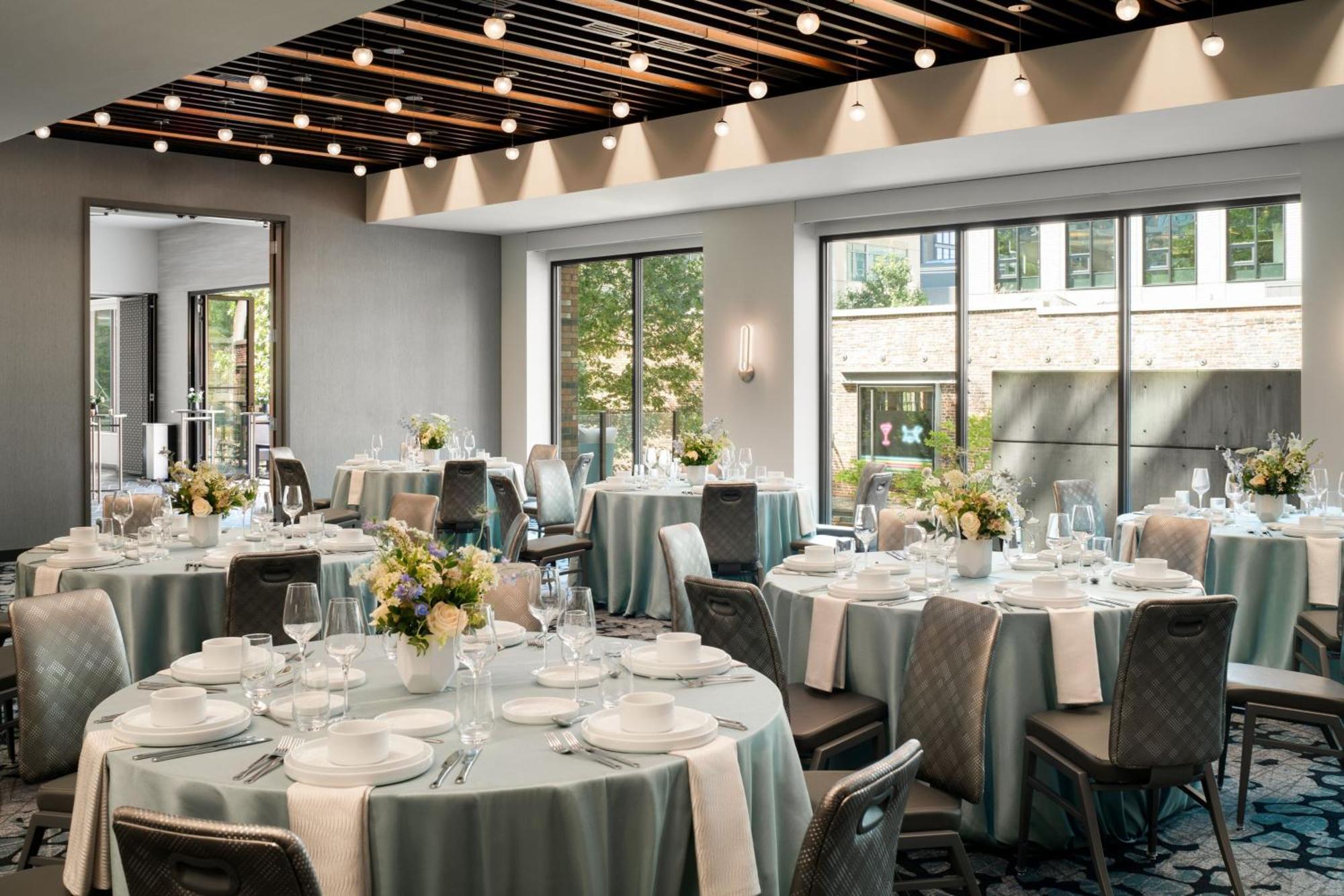 Astra Hotel, Seattle, A Tribute Portfolio Hotel By Marriott Extérieur photo